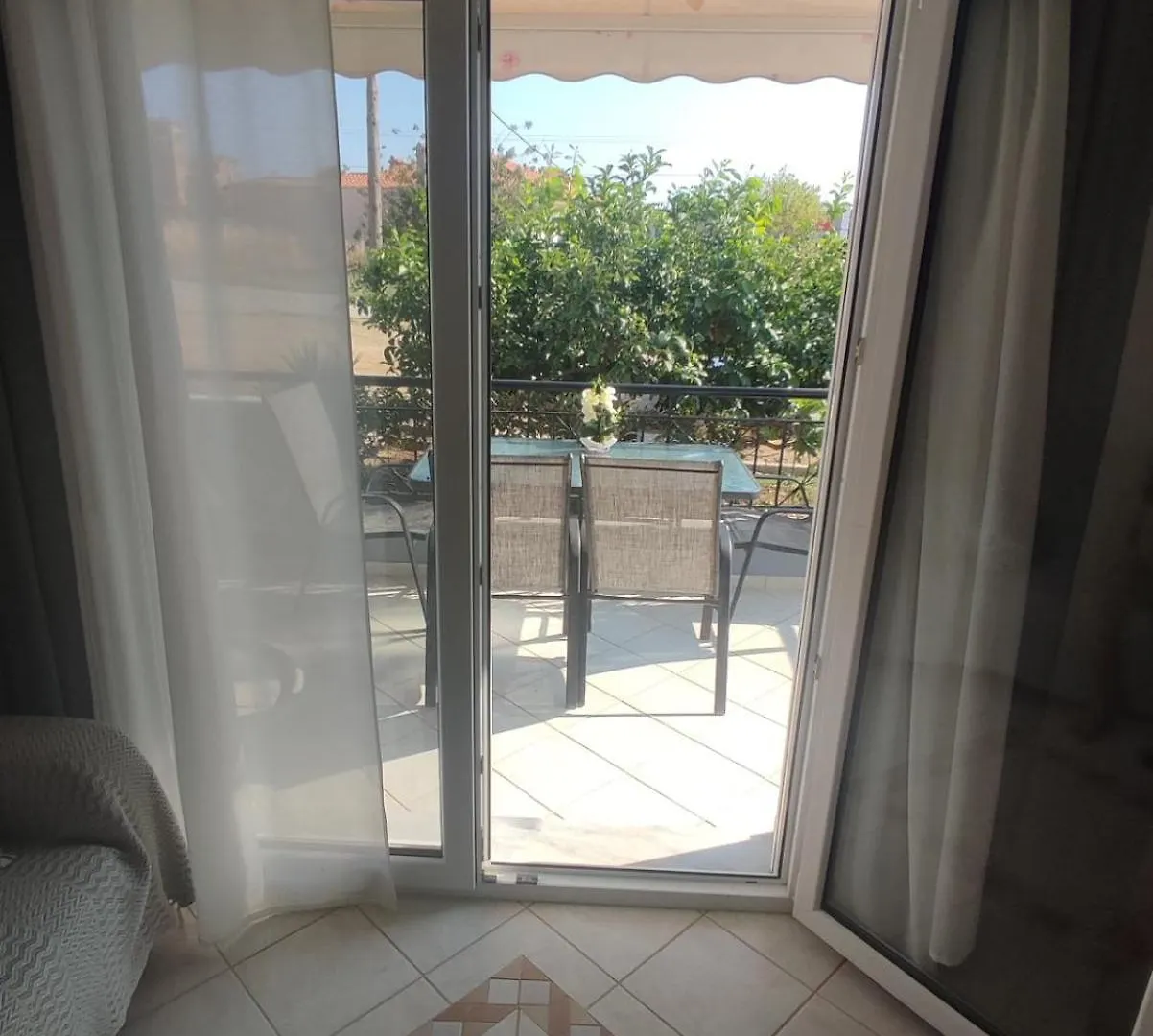 ניקיטי Anna Family Apartment