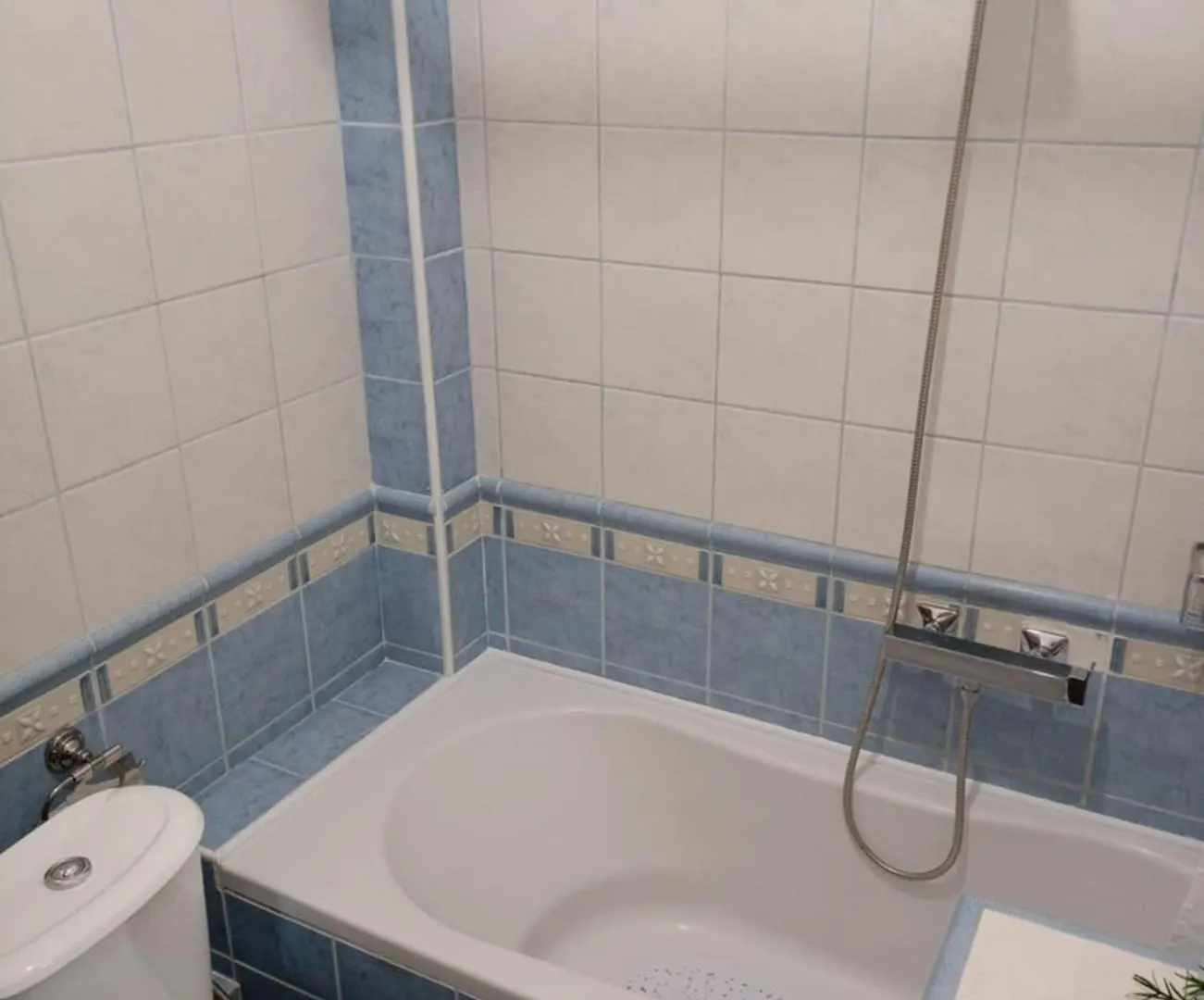 ניקיטי Anna Family Apartment
