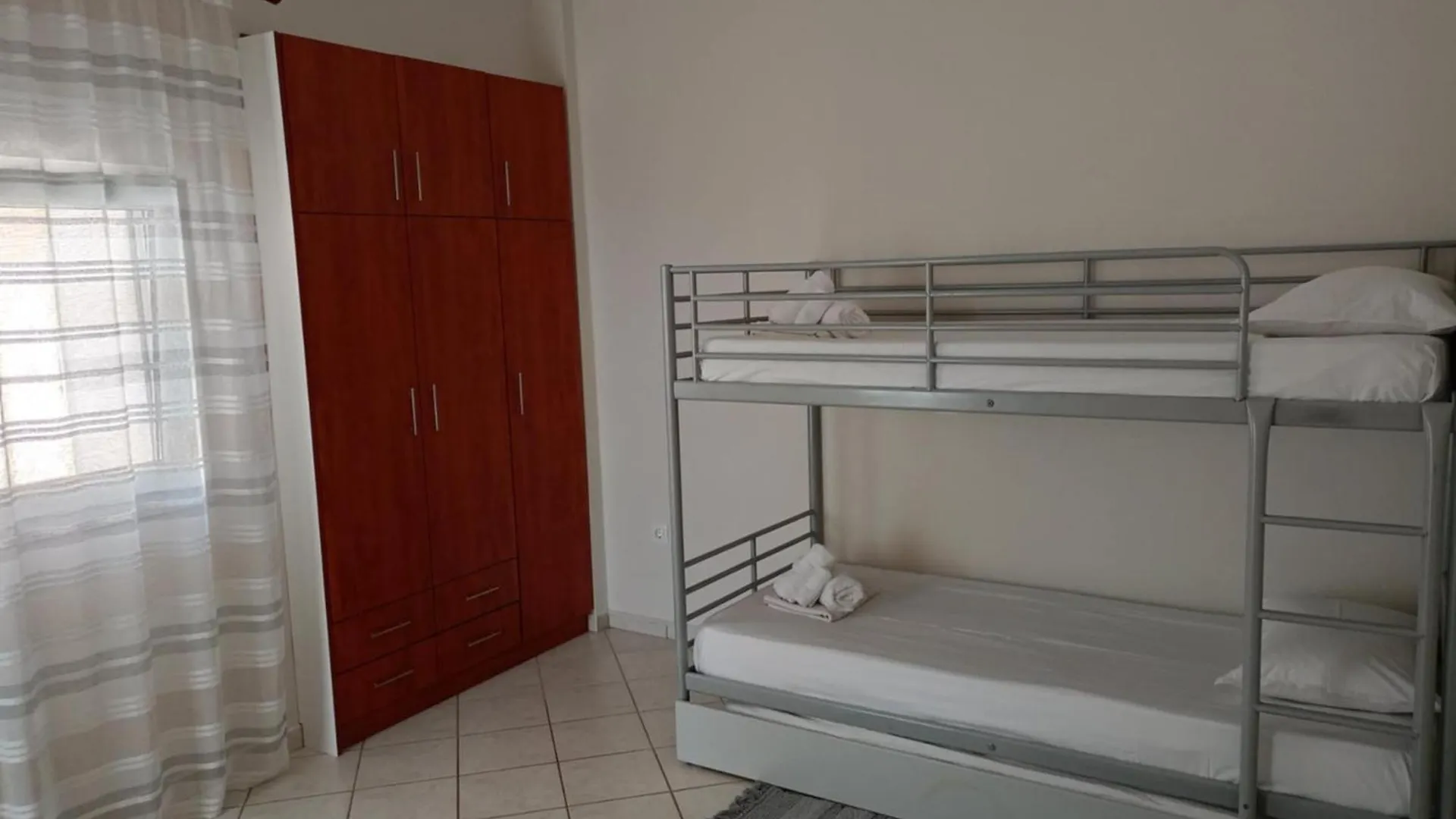ניקיטי Anna Family Apartment