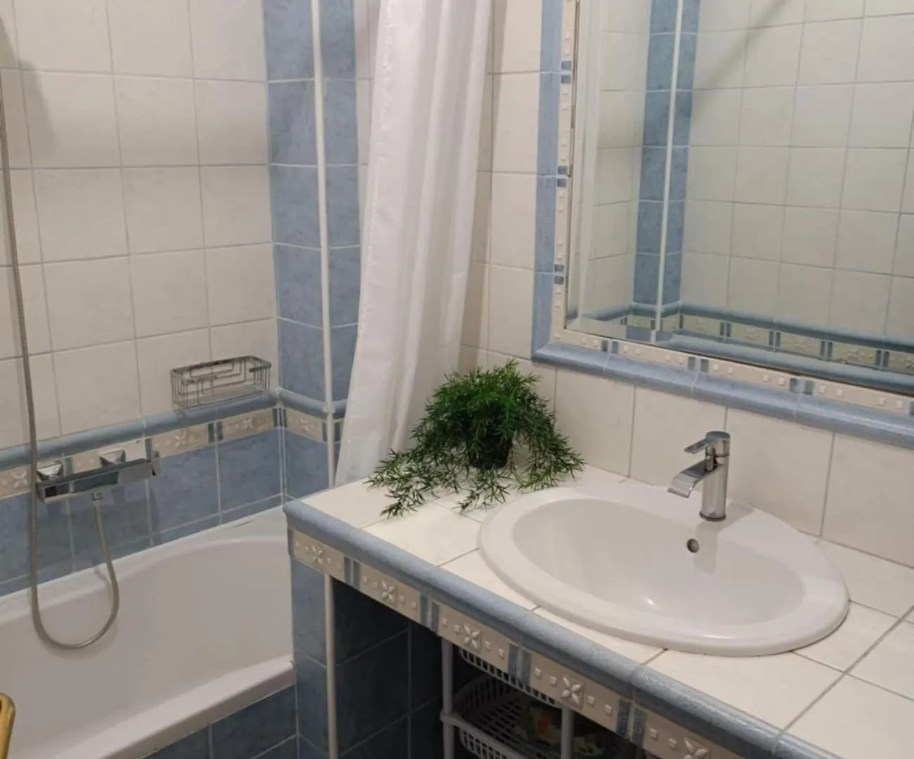 Anna Family Apartment نيكيتي 0*,  اليونان